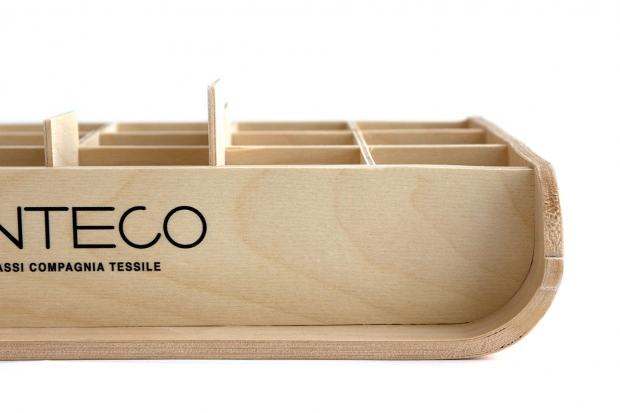 Espositore campioni | Manteco - Centroffset stampa, packaging, grafica